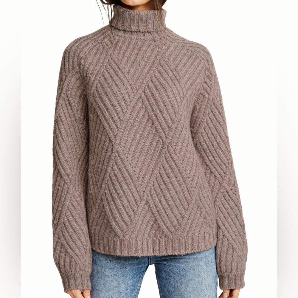 Victoria Beckham Lambswool Blend sweater in Mouse
